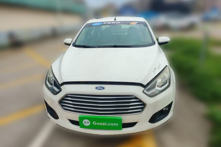 Used Ford Escort 2015 1.5L Automatic Comfort Edition Front