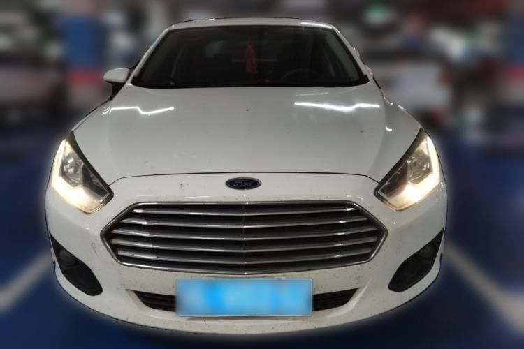 Used Ford Escort 2015 1.5L Manual Comfort Model Front