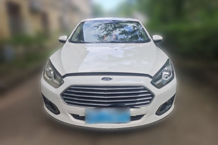Used Ford Escort 2015 1.5L Automatic Fashion Model Front