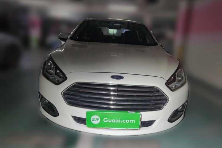Used Ford Escort 2015 1.5L Automatic Fashion Model Front