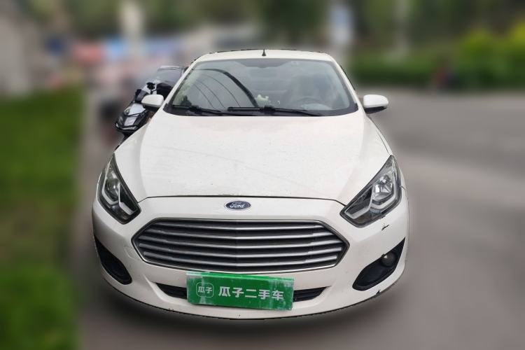 Used Ford Escort 2015 1.5L Manual Comfort Model Front