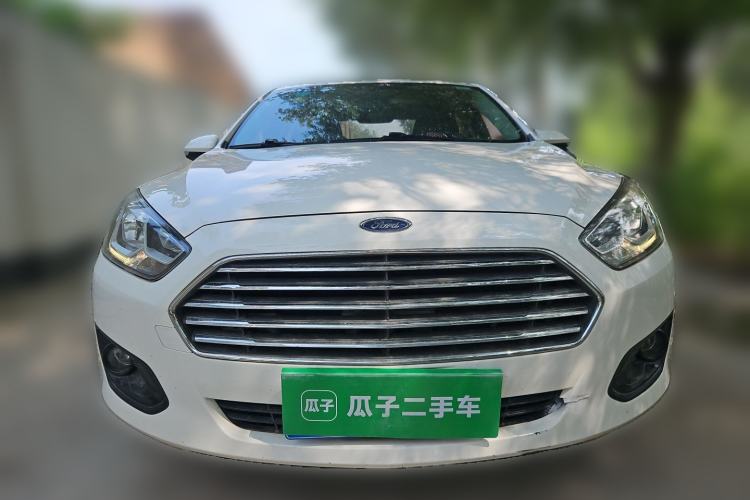 Used Ford Escort 2015 1.5L Automatic Comfort Edition Front