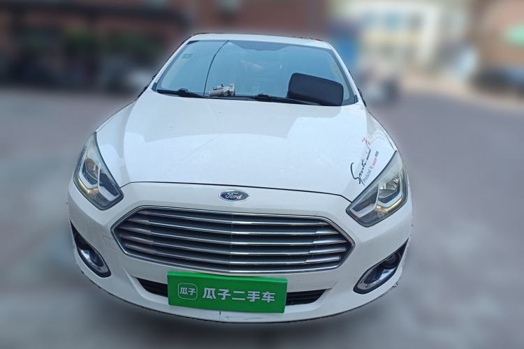 Used Ford Escort 2015 1.5L Automatic Fashion Model Front