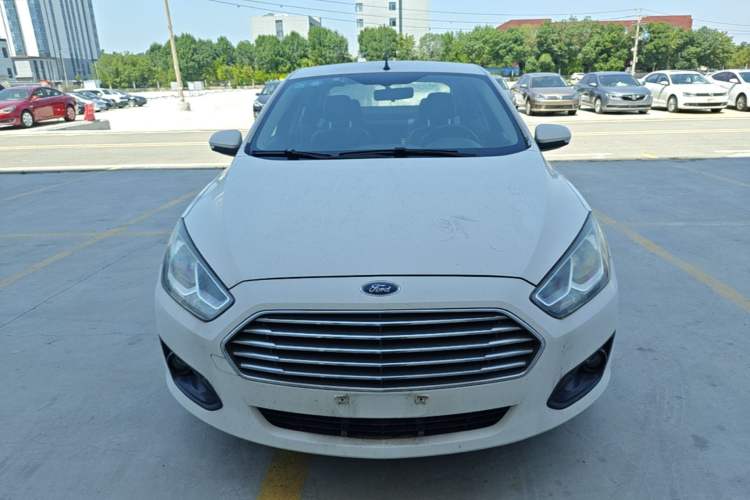 Used Ford Escort 2015 1.5L Manual Comfort Model Front