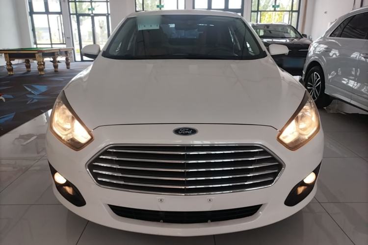 Used Ford Escort 2015 1.5L Automatic Comfort Edition Front