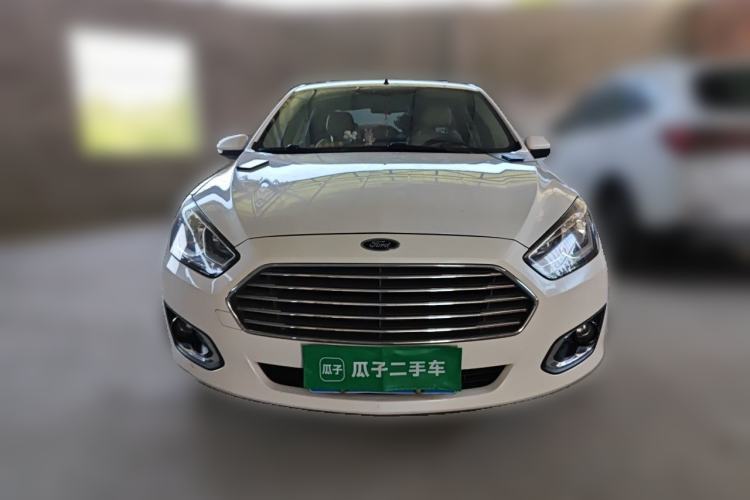 Used Ford Escort 2015 1.5L Automatic Fashion Model Front