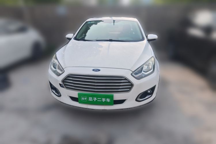 Used Ford Escort 2015 1.5L Automatic Fashion Model Front