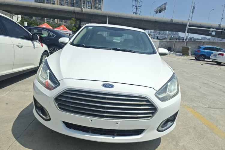 Used Ford Escort 2015 1.5L Automatic Fashion Model Front