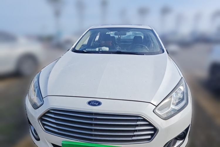 Used Ford Escort 2015 1.5L Automatic Fashion Model Front