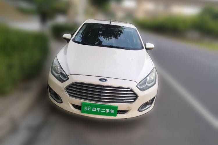 Used Ford Escort 2015 1.5L Automatic Fashion Model Front