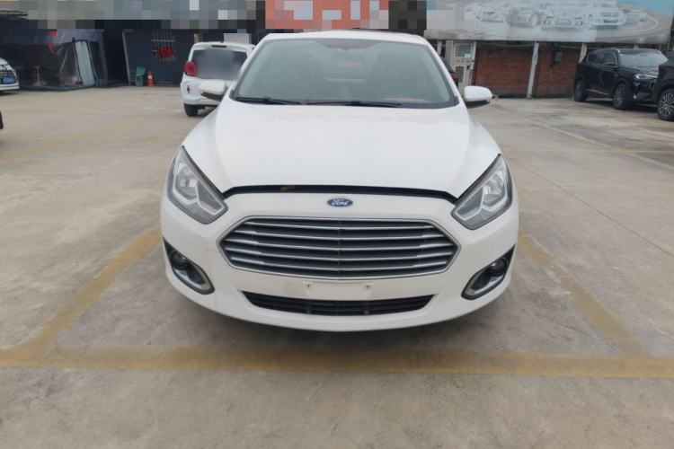 Used Ford Escort 2015 1.5L Automatic Fashion Model Front