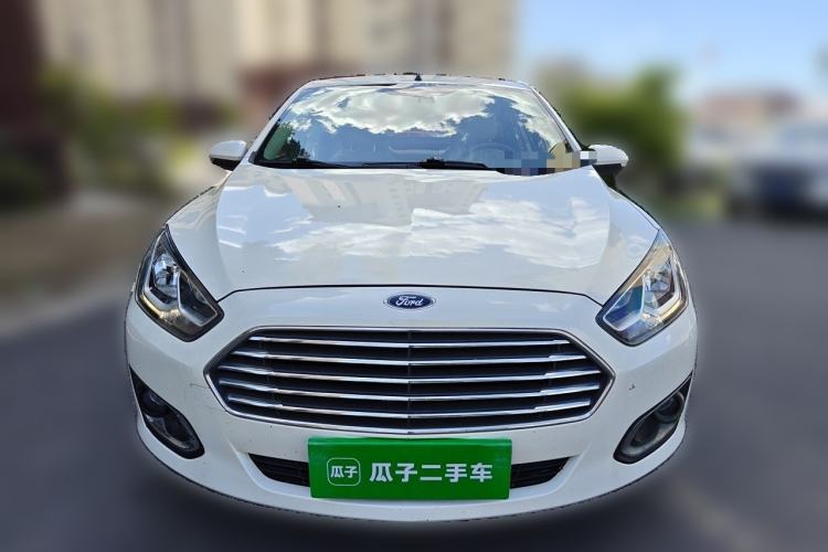 Used Ford Escort 2015 1.5L Manual Comfort Model Front