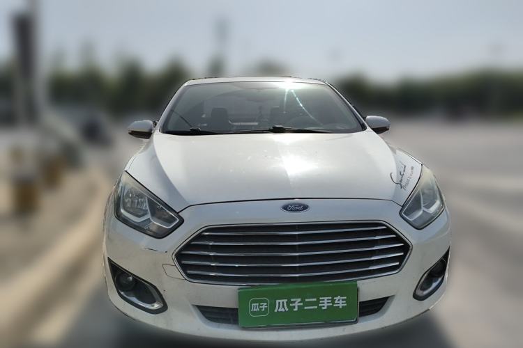 Used Ford Escort 2015 1.5L Automatic Fashion Model Front