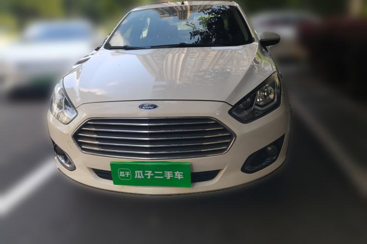 Used Ford Escort 2015 1.5L Automatic Fashion Model Front
