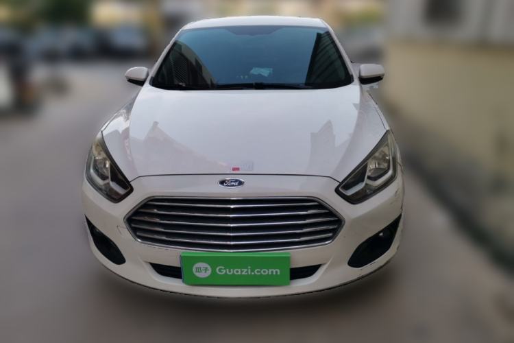 Used Ford Escort 2015 1.5L Manual Comfort Model Front