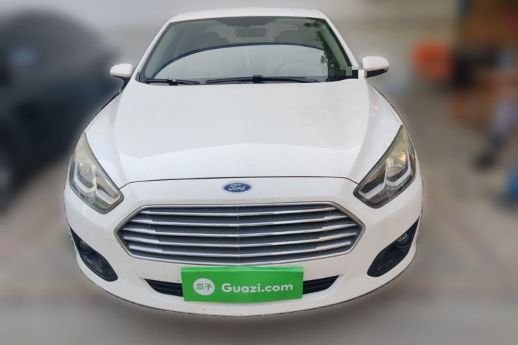 Used Ford Escort 2015 1.5L Automatic Comfort Edition Front