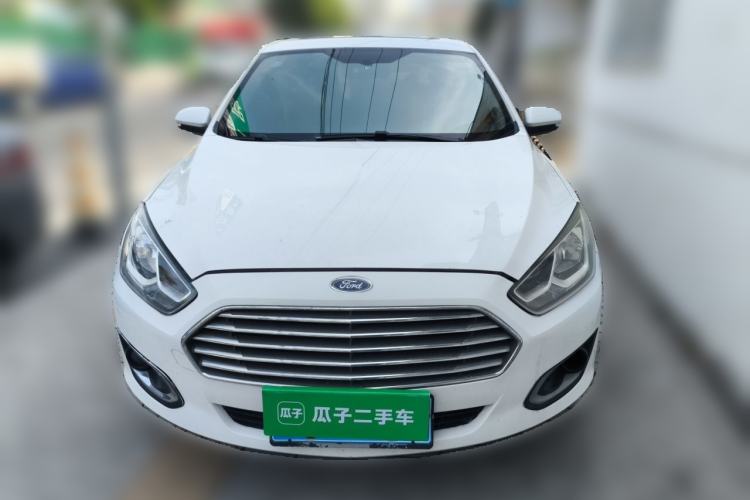 Used Ford Escort 2015 1.5L Automatic Fashion Model Front