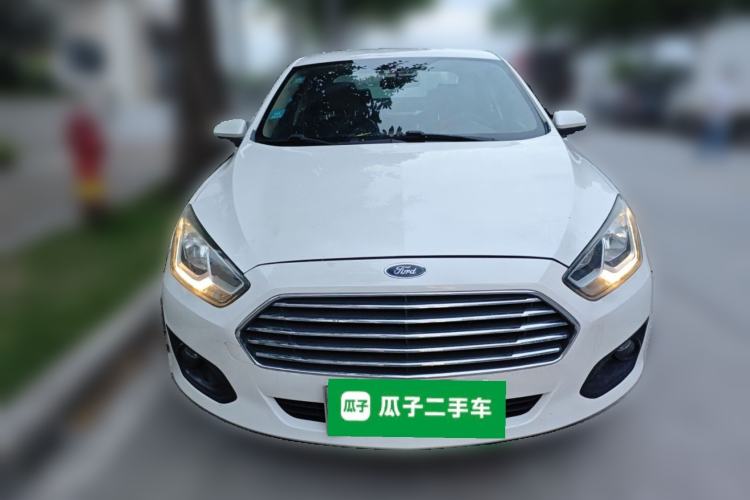 Used Ford Escort 2015 1.5L Manual Comfort Model Front