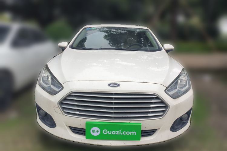 Used Ford Escort 2015 1.5L Automatic Comfort Edition Front