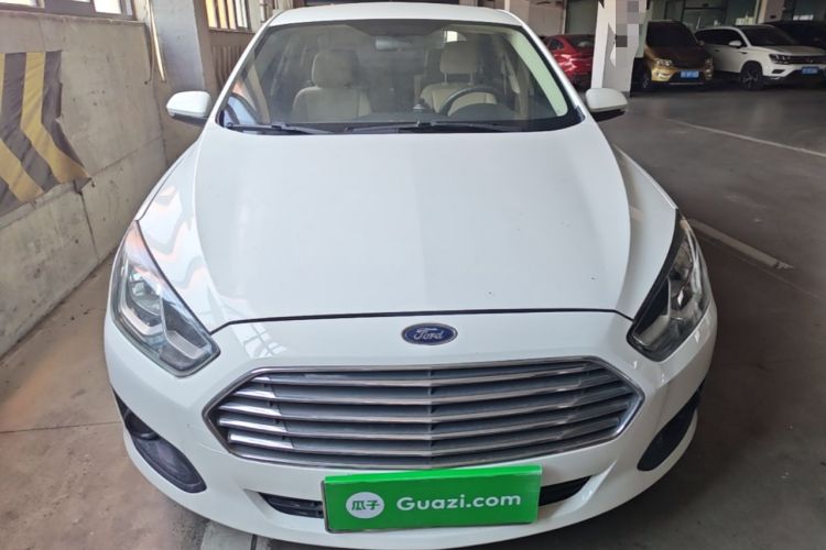 Used Ford Escort 2015 1.5L Manual Comfort Model Front