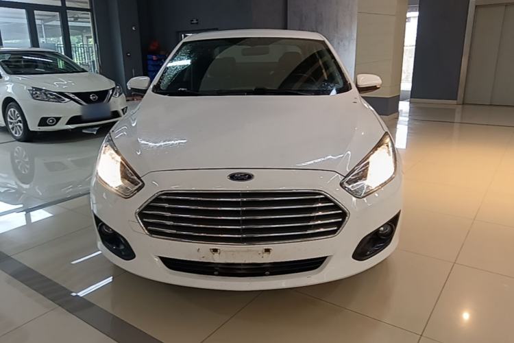 Used Ford Escort 2015 1.5L Automatic Comfort Edition Front
