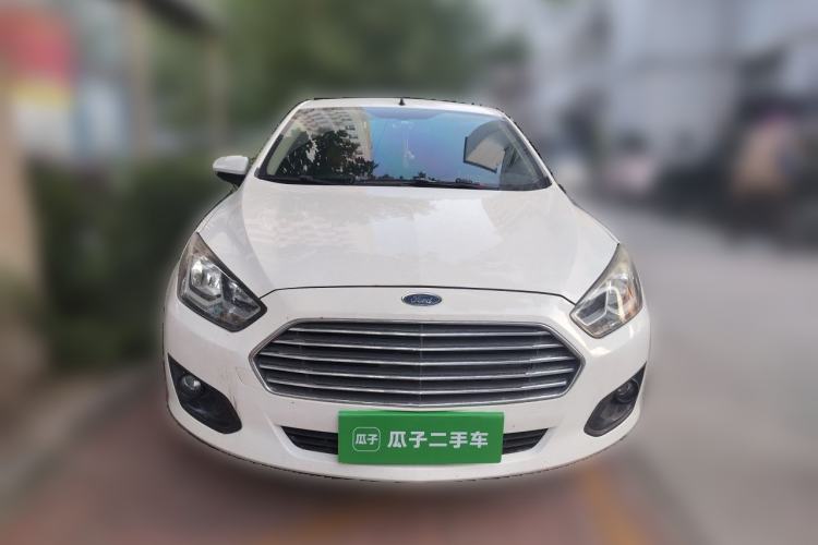 Used Ford Escort 2015 1.5L Automatic Comfort Edition Front