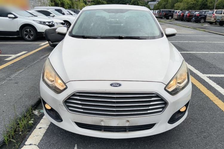 Used Ford Escort 2015 1.5L Manual Comfort Model Front