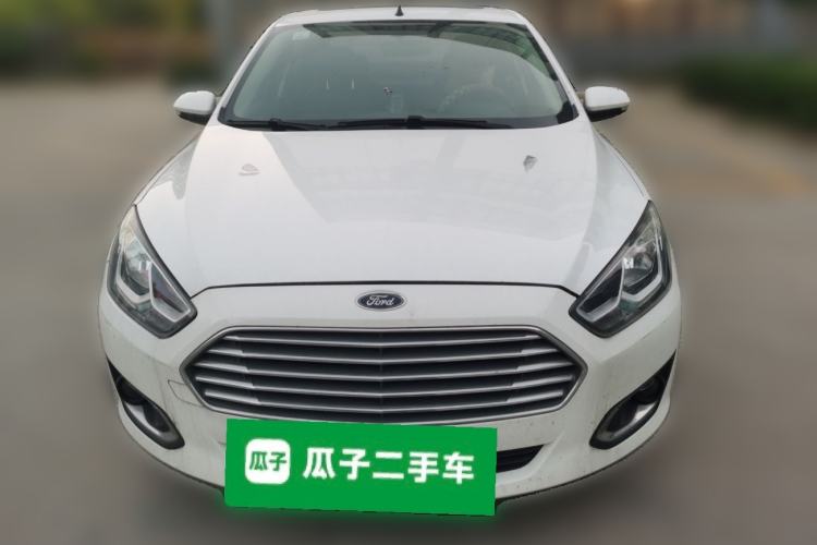 Used Ford Escort 2015 1.5L Automatic Comfort Edition Front