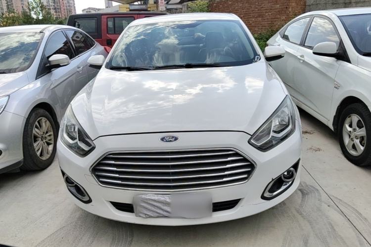 Used Ford Escort 2015 1.5L Manual Comfort Model Front