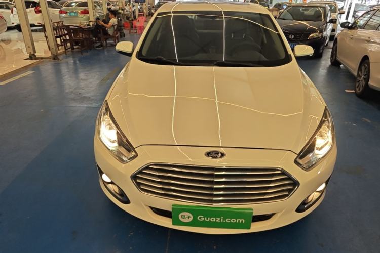 Used Ford Escort 2015 1.5L Automatic Fashion Model Front