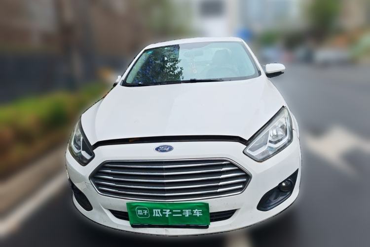 Used Ford Escort 2015 1.5L Manual Comfort Model Front