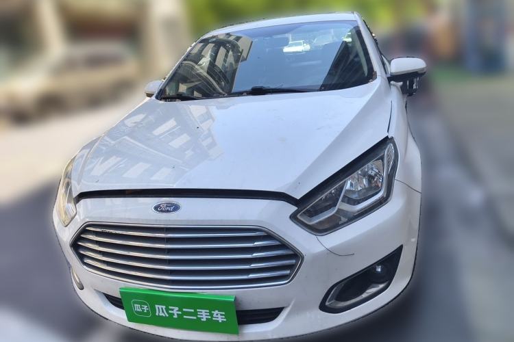 Used Ford Escort 2015 1.5L Automatic Fashion Model Front