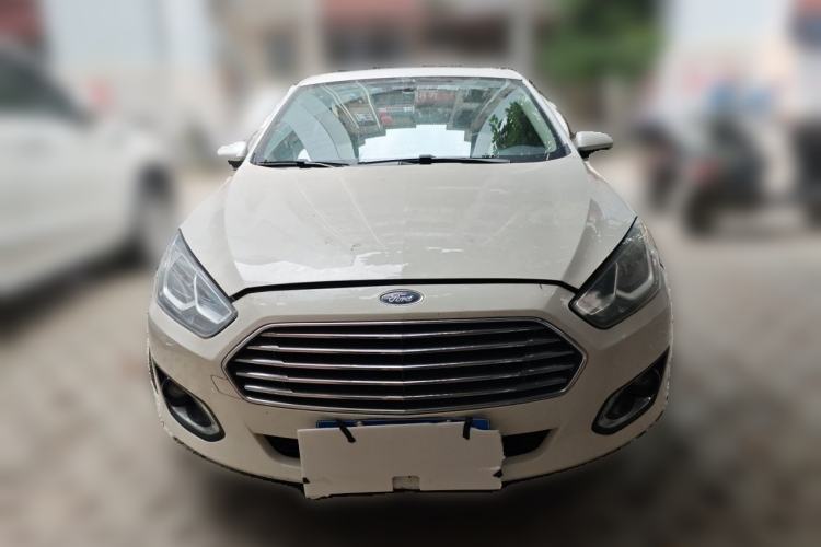 Used Ford Escort 2015 1.5L Automatic Fashion Model Front