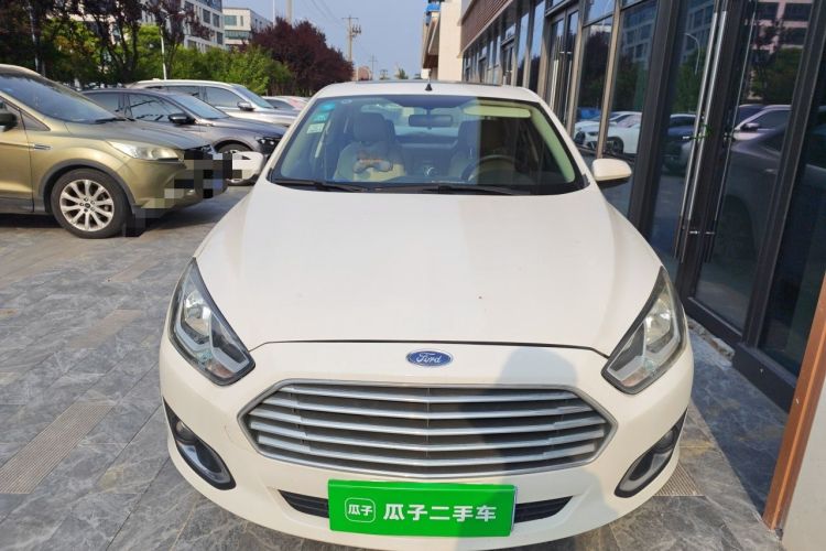 Used Ford Escort 2015 1.5L Automatic Fashion Model Front