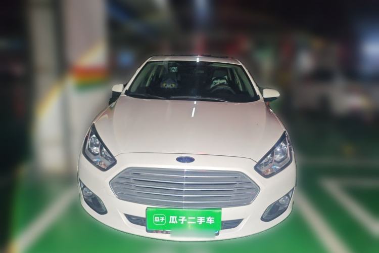 Used Ford Escort 2015 1.5L Automatic Fashion Model Front