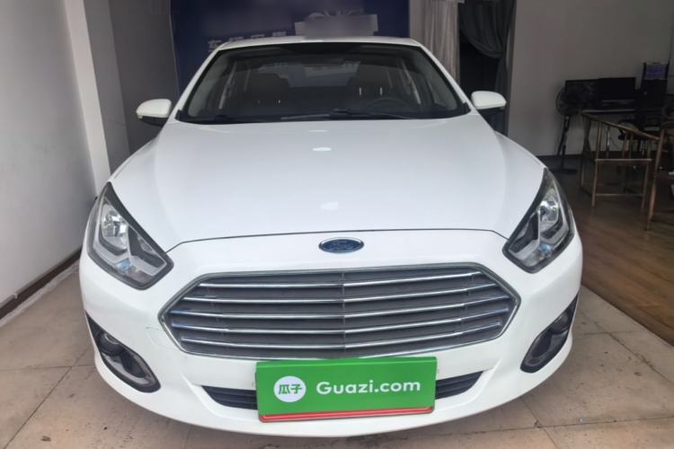 Used Ford Escort 2015 1.5L Automatic Fashion Model Front