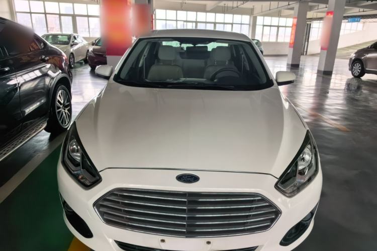 Used Ford Escort 2015 1.5L Automatic Comfort Edition Front
