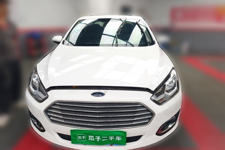 Used Ford Escort 2015 1.5L Automatic Fashion Model Front