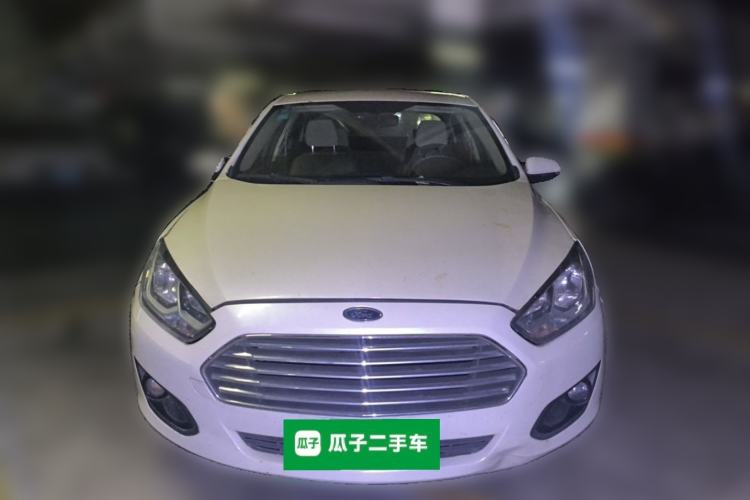 Used Ford Escort 2015 1.5L Automatic Comfort Edition Front