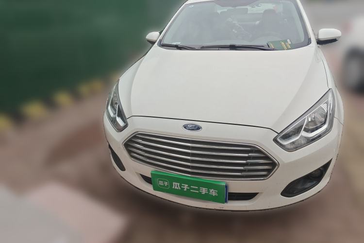 Used Ford Escort 2015 1.5L Manual Comfort Model Front