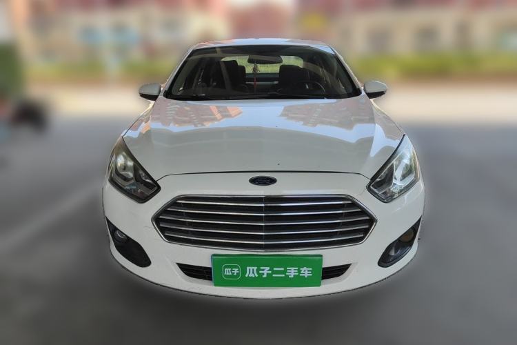 Used Ford Escort 2015 1.5L Manual Comfort Model Front