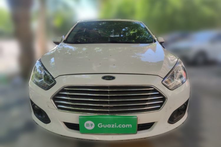 Used Ford Escort 2015 1.5L Manual Comfort Model Front