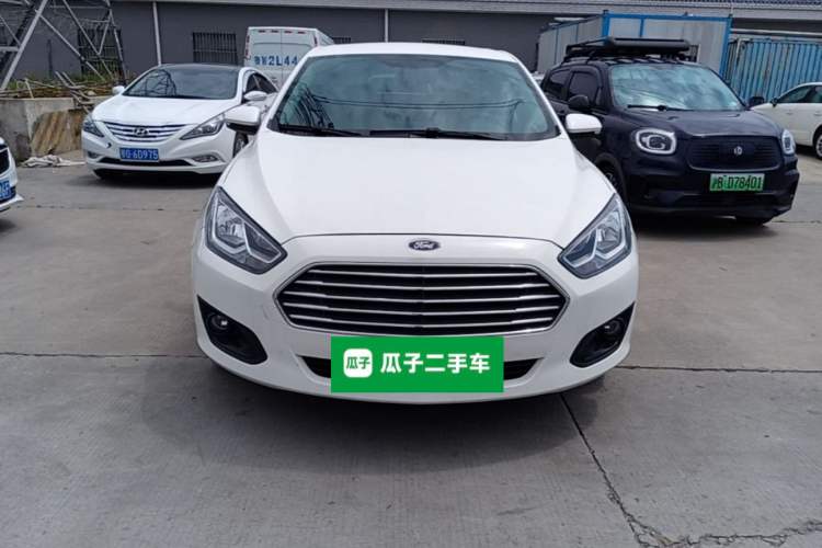 Used Ford Escort 2015 1.5L Automatic Comfort Edition Front