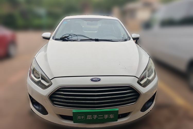 Used Ford Escort 2015 1.5L Automatic Comfort Edition Front