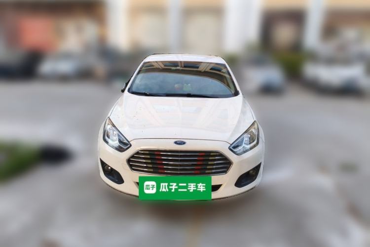 Used Ford Escort 2015 1.5L Manual Comfort Model Front