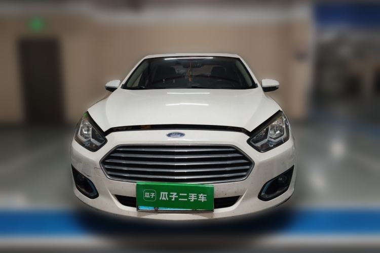 Used Ford Escort 2015 1.5L Automatic Fashion Model Front