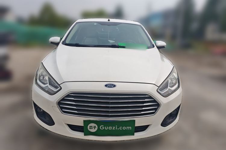 Used Ford Escort 2015 1.5L Manual Comfort Model Front
