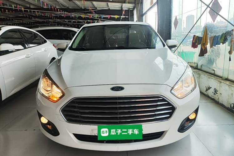 Used Ford Escort 2015 1.5L Manual Comfort Model Front