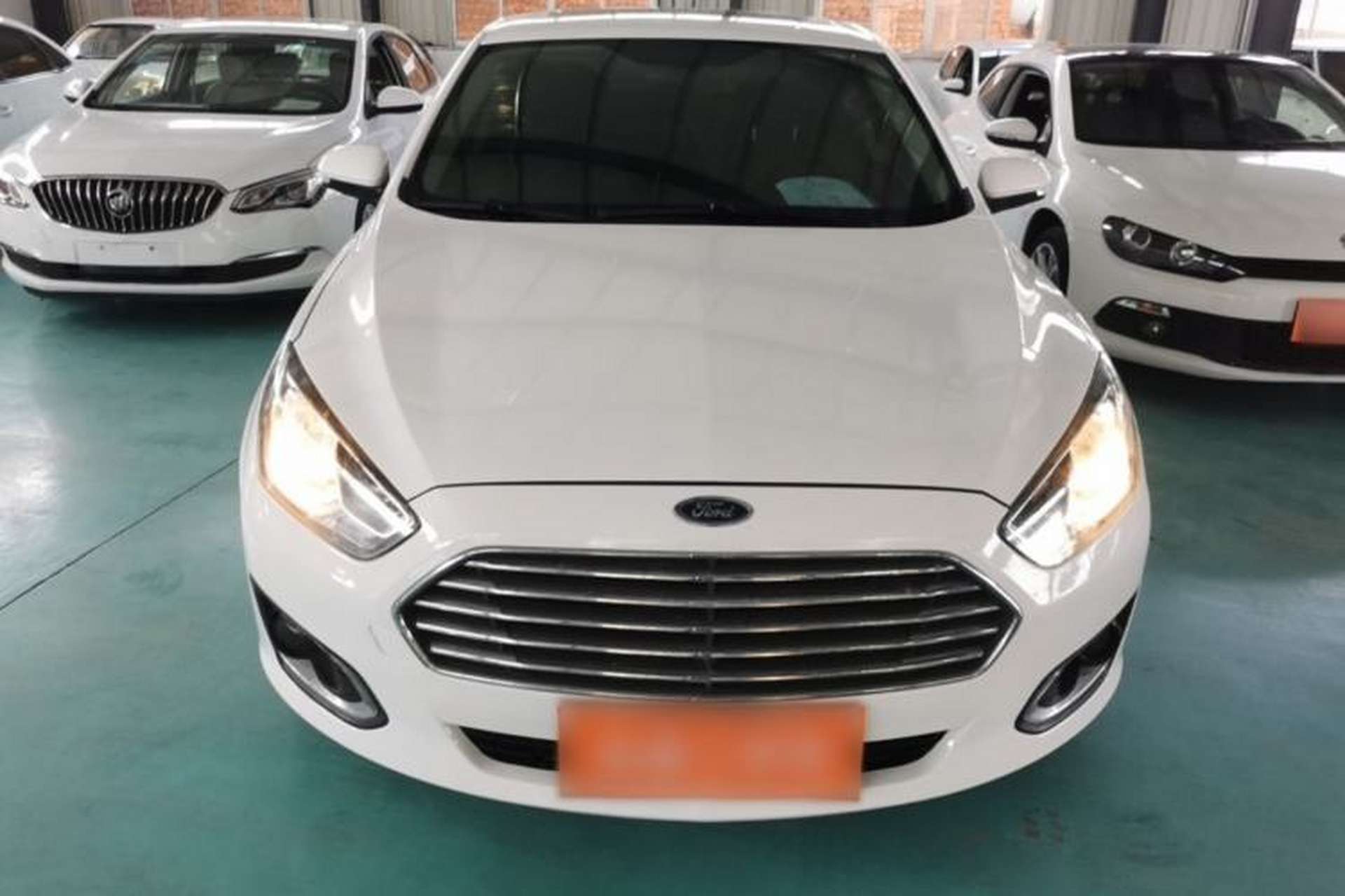 Used Ford Escort 2015 1.5L Automatic Fashion Model Front