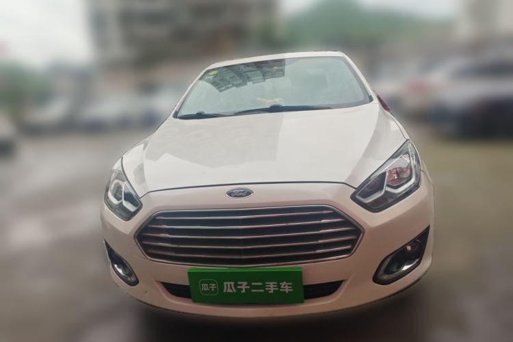 Used Ford Escort 2015 1.5L Automatic Fashion Model Front